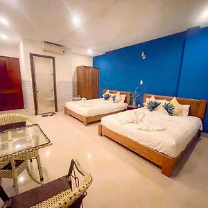 Family Private Bathroom Twin Room